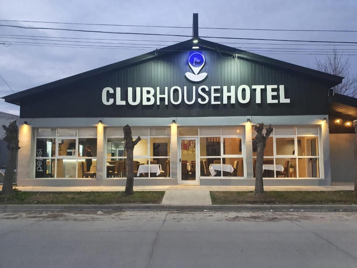 Club House Hotel Хенераль-Рока Екстер'єр фото